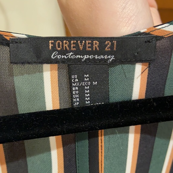 Forever 21 blouse - Picture 3 of 3